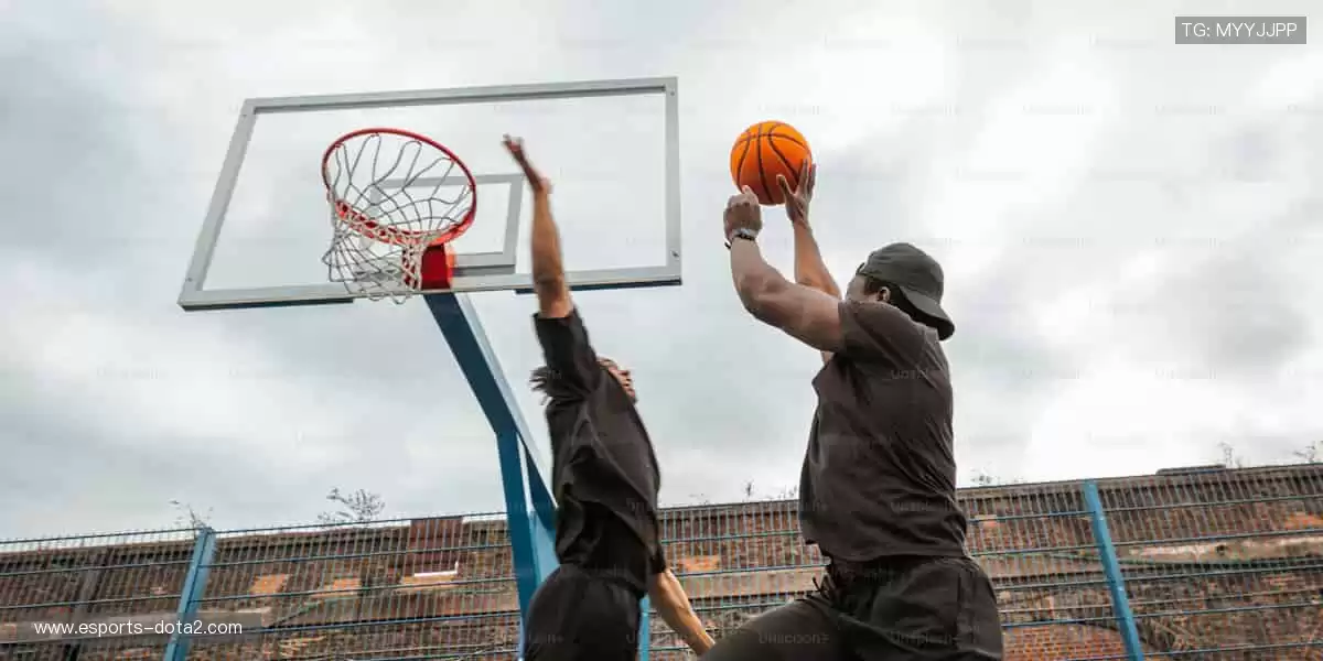 实时数据,专业解说,用科技拉近你与赛场的距离📊🎙️